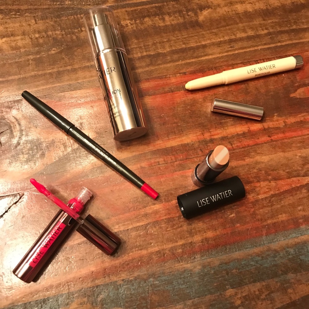 💥 5pcs 💎Lise Watier Deluxe Make-Up Bundle 💎
